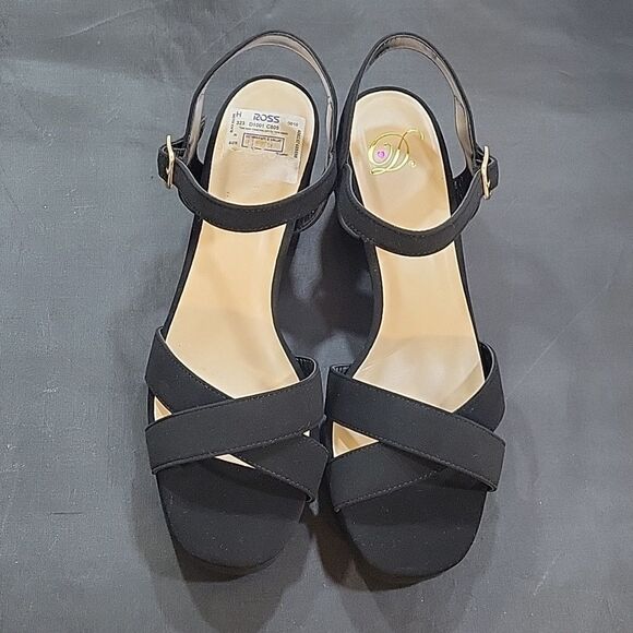 BRAND NEW DELICIO BLOCK HEEL CRISS-CROSS ADJUSTABLE BUCKLE ALMOND TOE SANDAL … - Picture 2 of 15